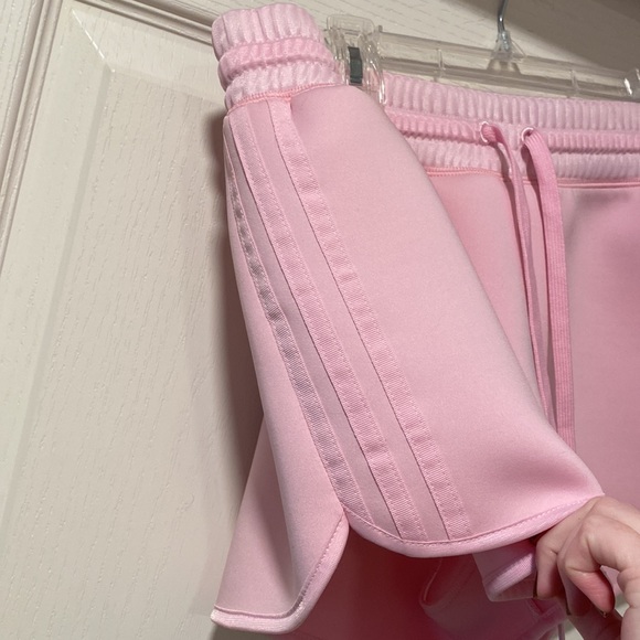 Adidas L Pink Scuba Shorts - Picture 4 of 10